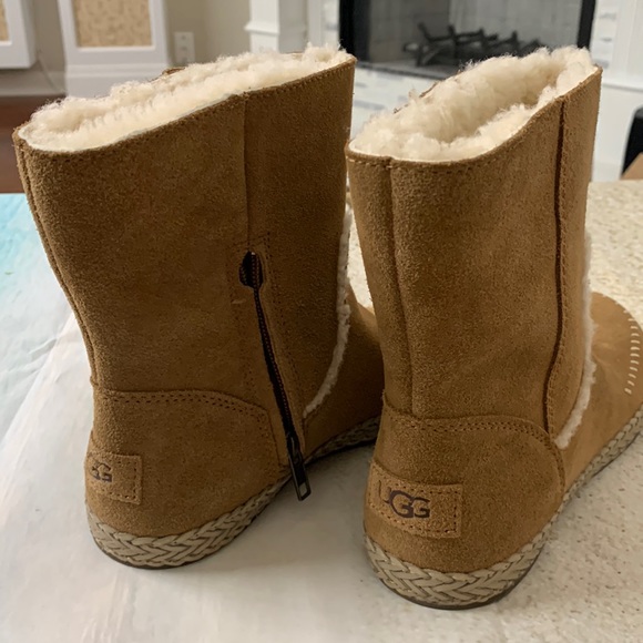 UGG Ailish Women's Shoes - Picture 8 of 13